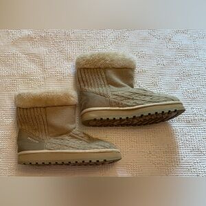 Skechers Beige Knit Ankle Boots